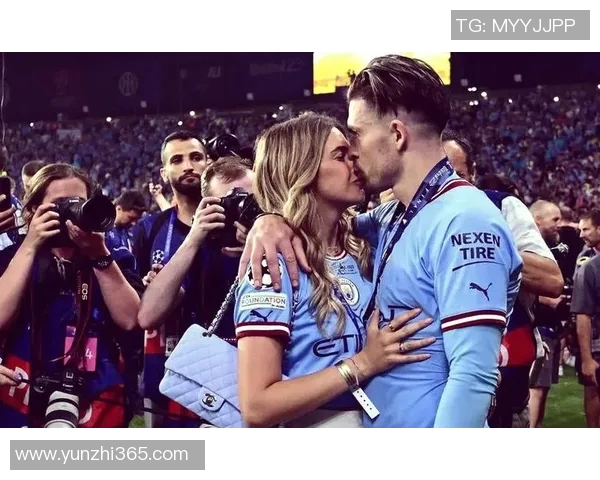 足球明星与夫人之间的爱情故事与婚姻生活揭秘 足球明星与夫人之间的爱情故事与婚姻生活揭秘