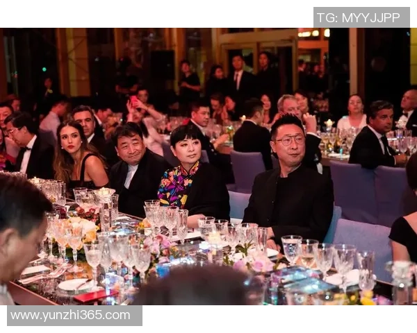 湖州香港足球明星队盛大晚宴精彩回顾与友谊交流活动圆满成功 湖州香港足球明星队盛大晚宴精彩回顾与友谊交流活动圆满成功